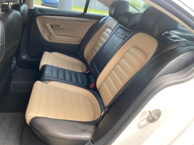 Volkswagen CC Sport w/Lighting Package 2013