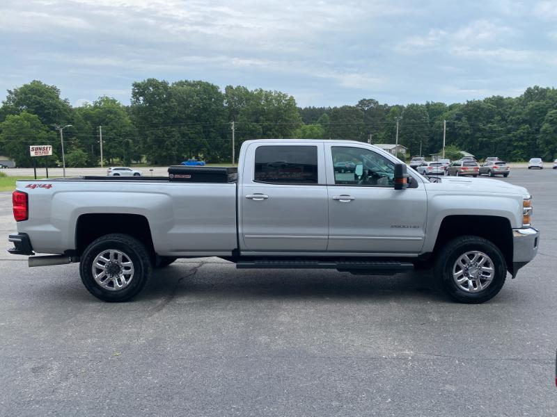 Chevrolet Silverado 2500HD LT Crew Cab Long Box 4WD 2019