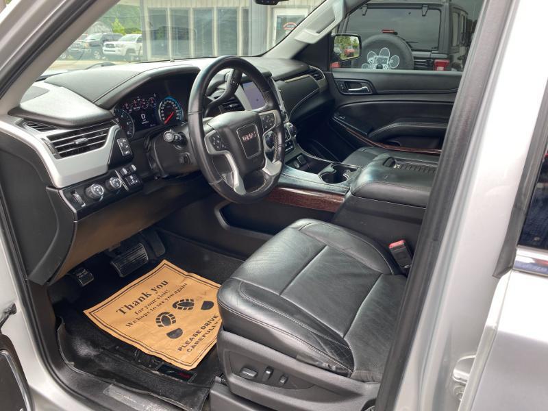 GMC Yukon SLT 4WD 2017