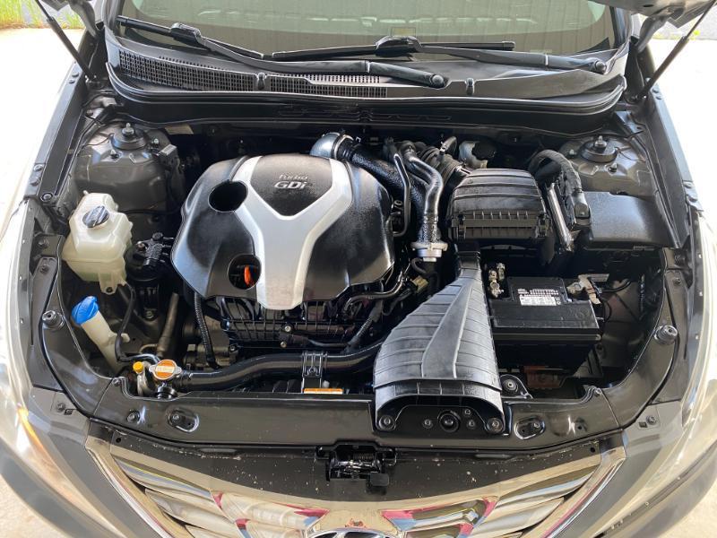 Hyundai Sonata SE 2011