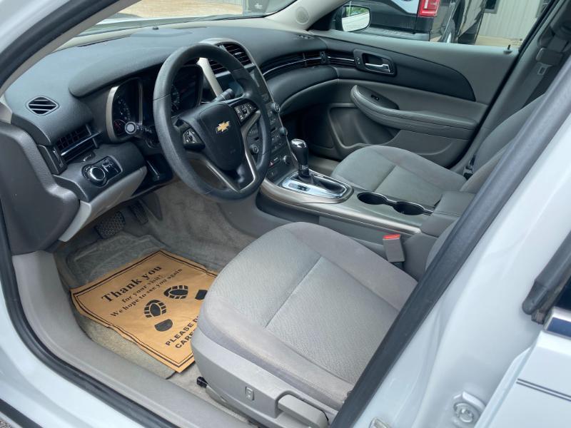 Chevrolet Malibu LS 2013