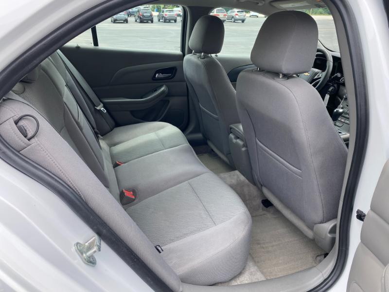 Chevrolet Malibu LS 2013