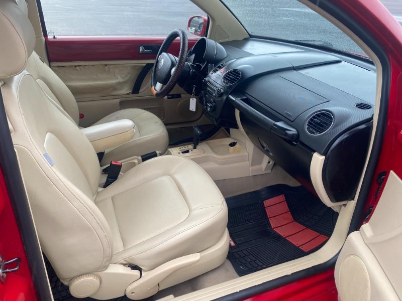 Volkswagen New Beetle SE 2008