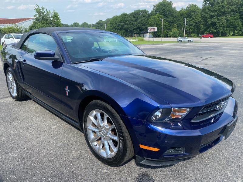 Ford Mustang V6 Convertible 2010