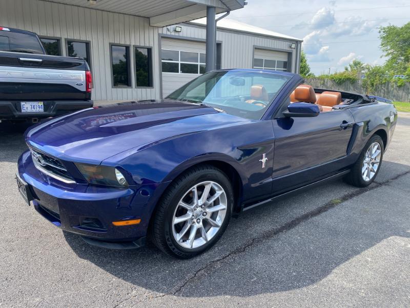 Ford Mustang V6 Convertible 2010
