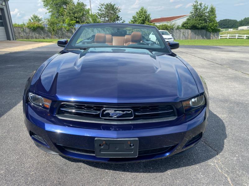 Ford Mustang V6 Convertible 2010