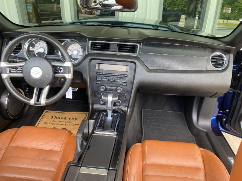 Ford Mustang V6 Convertible 2010