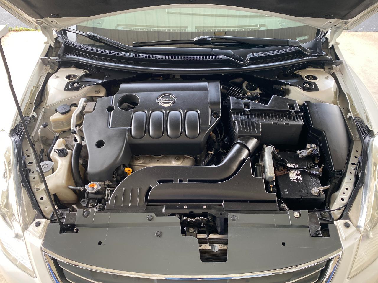 Nissan Altima 2.5 S 2010