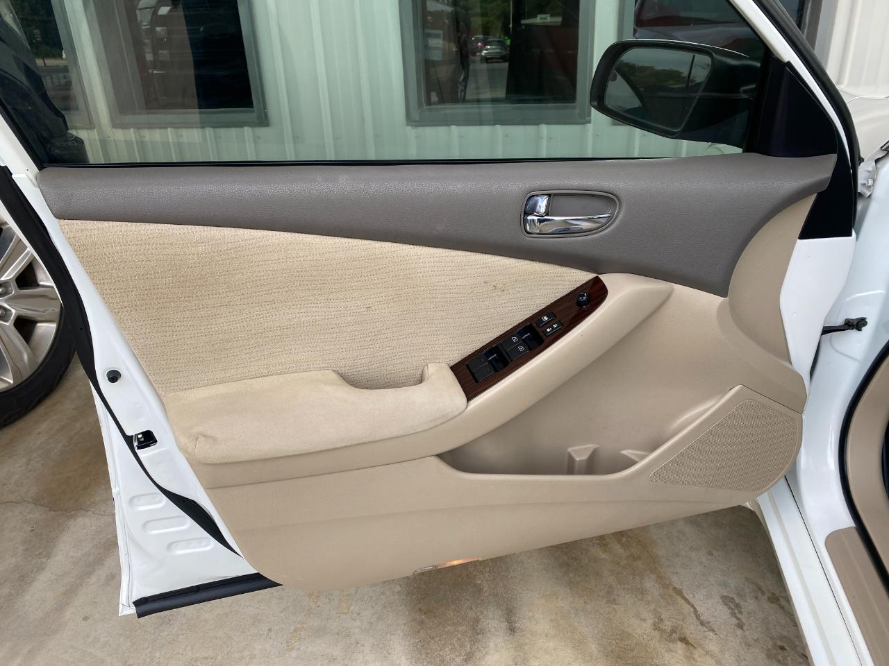 Nissan Altima 2.5 S 2010