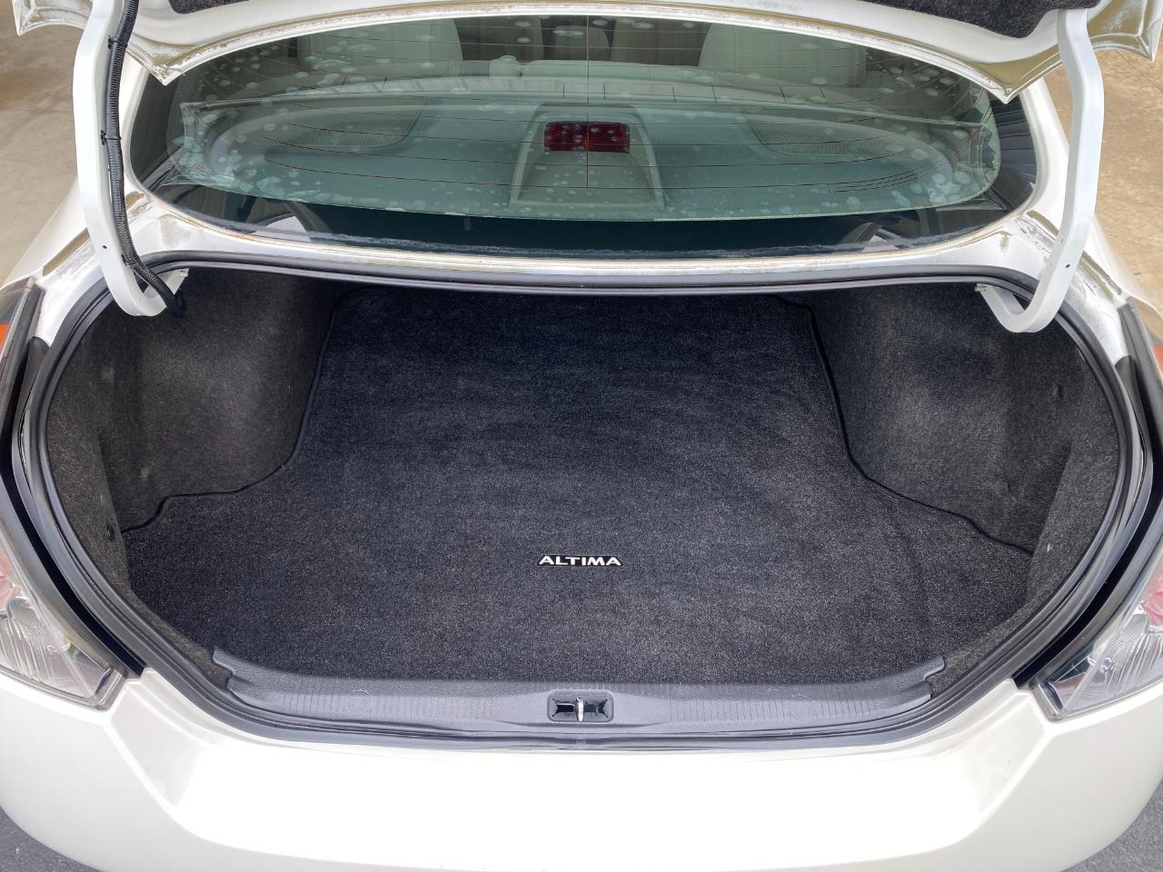 Nissan Altima 2.5 S 2010