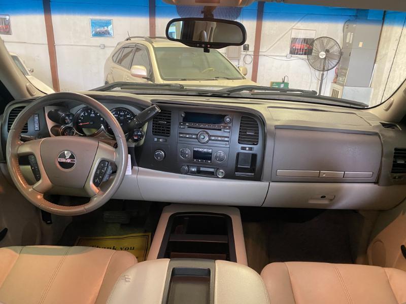 GMC Sierra 1500 SLE Crew Cab 4WD 2010