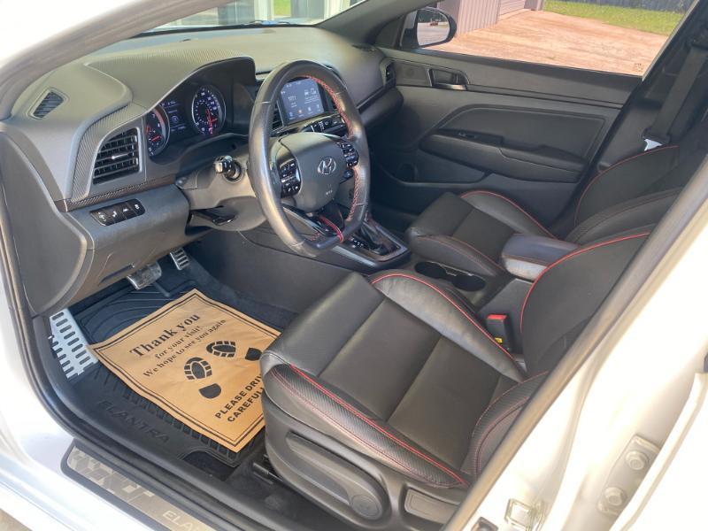 Hyundai Elantra Sport 7A 2019