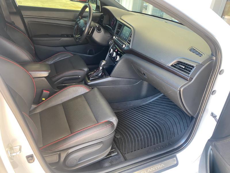 Hyundai Elantra Sport 7A 2019