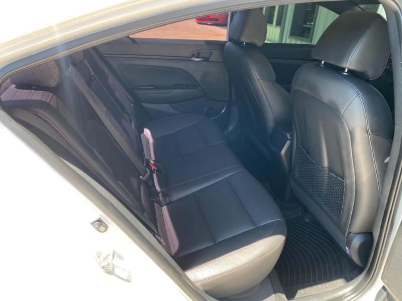 Hyundai Elantra Sport 7A 2019
