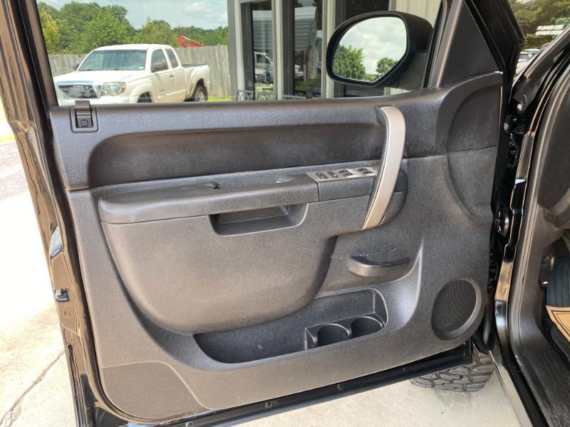 GMC Sierra 1500 SLE Crew Cab 4WD 2011