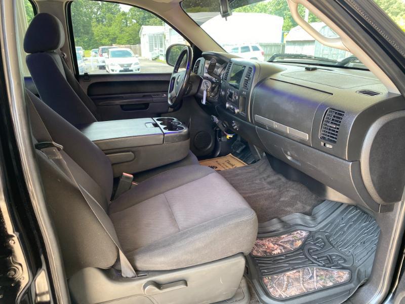 GMC Sierra 1500 SLE Crew Cab 4WD 2011