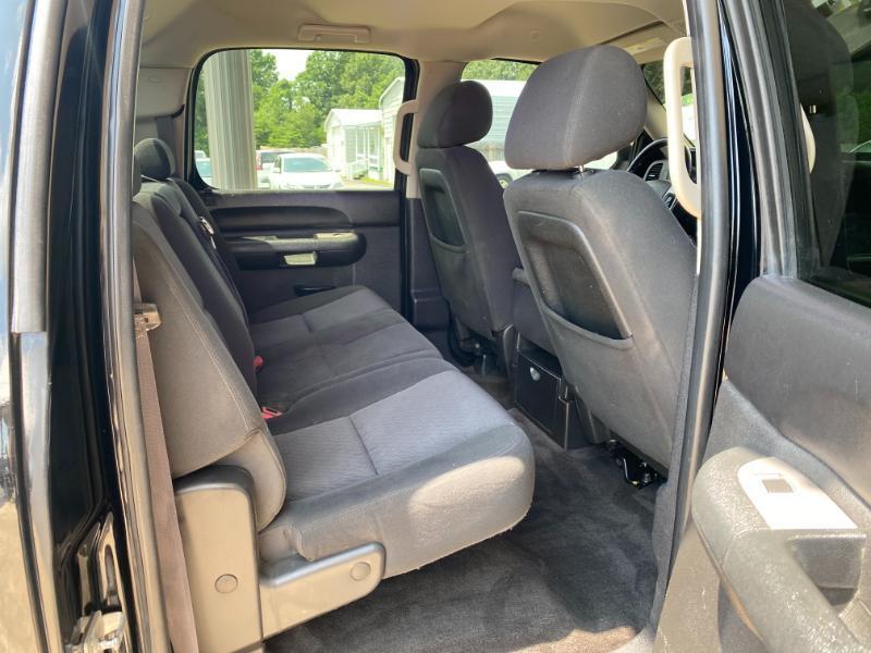 GMC Sierra 1500 SLE Crew Cab 4WD 2011
