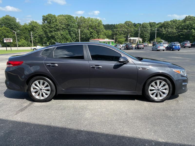 Kia Optima LX 2017