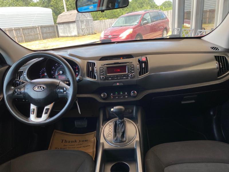 Kia Sportage LX FWD 2012