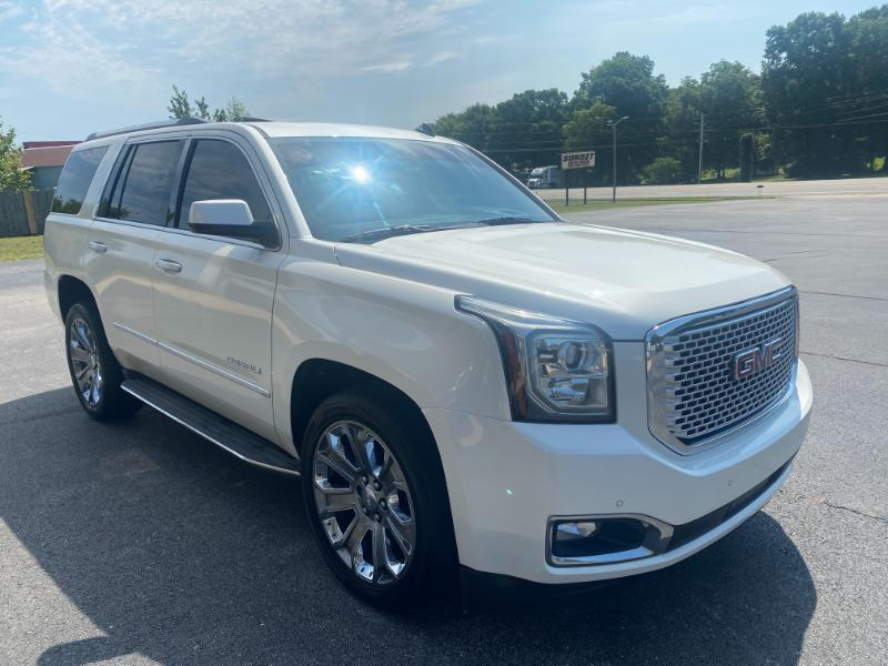 GMC Yukon Denali 4WD 2015