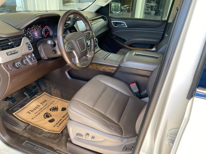 GMC Yukon Denali 4WD 2015