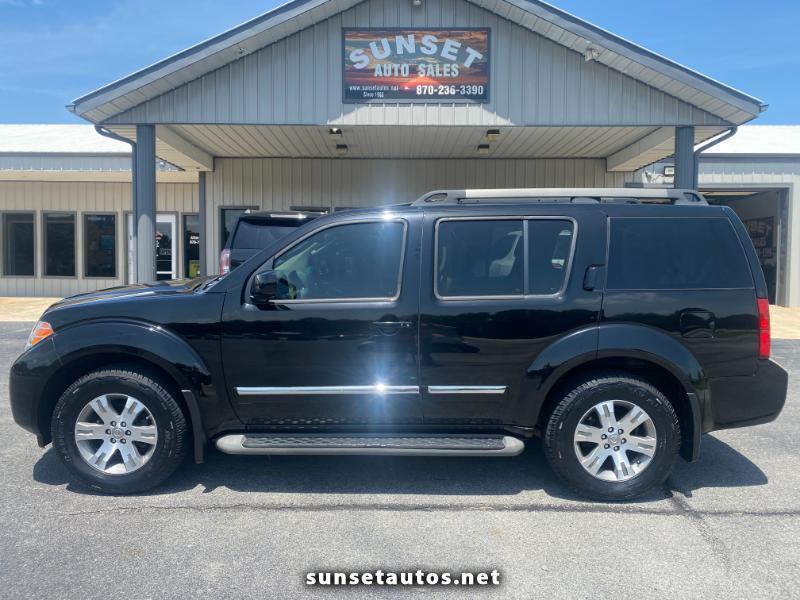 Nissan Pathfinder Silver Edition 4WD 2012
