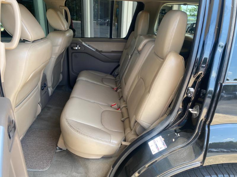 Nissan Pathfinder Silver Edition 4WD 2012