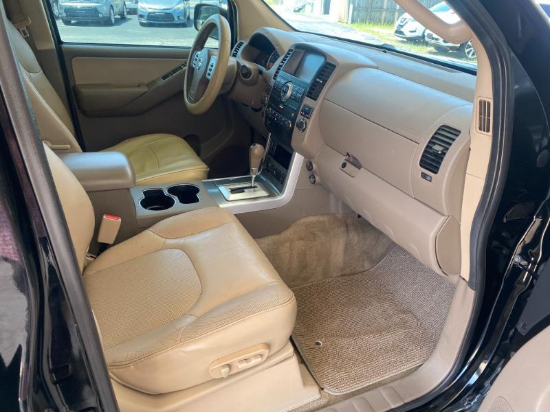 Nissan Pathfinder Silver Edition 4WD 2012