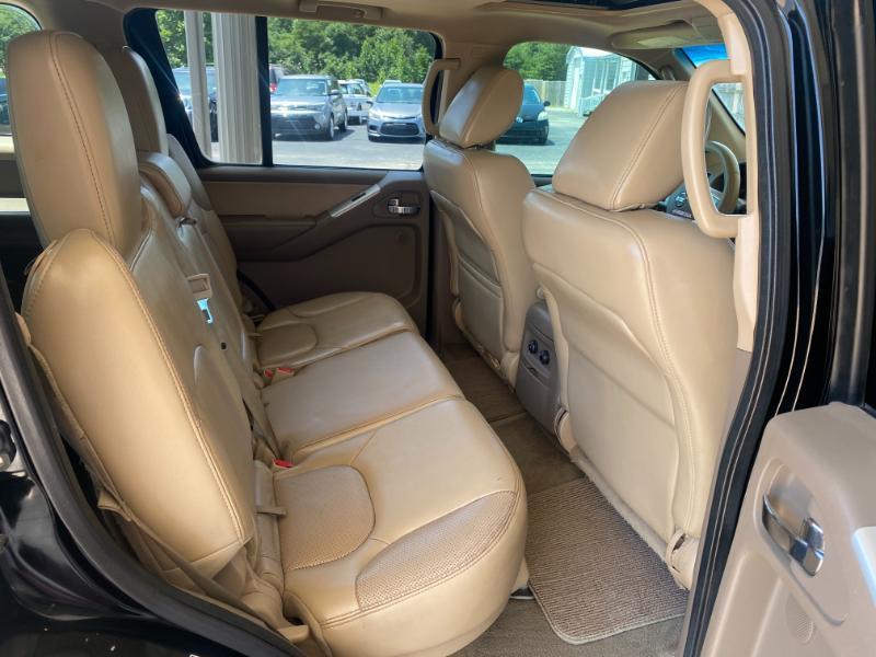 Nissan Pathfinder Silver Edition 4WD 2012