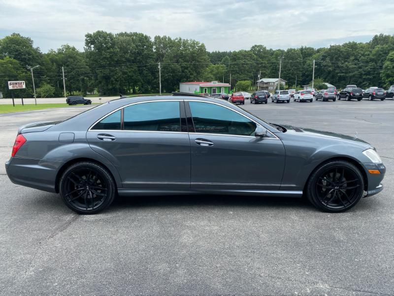 Mercedes-Benz S-Class S550 4MATIC 2009