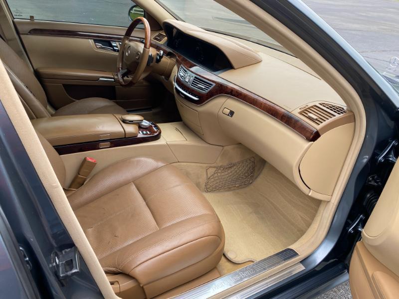 Mercedes-Benz S-Class S550 4MATIC 2009
