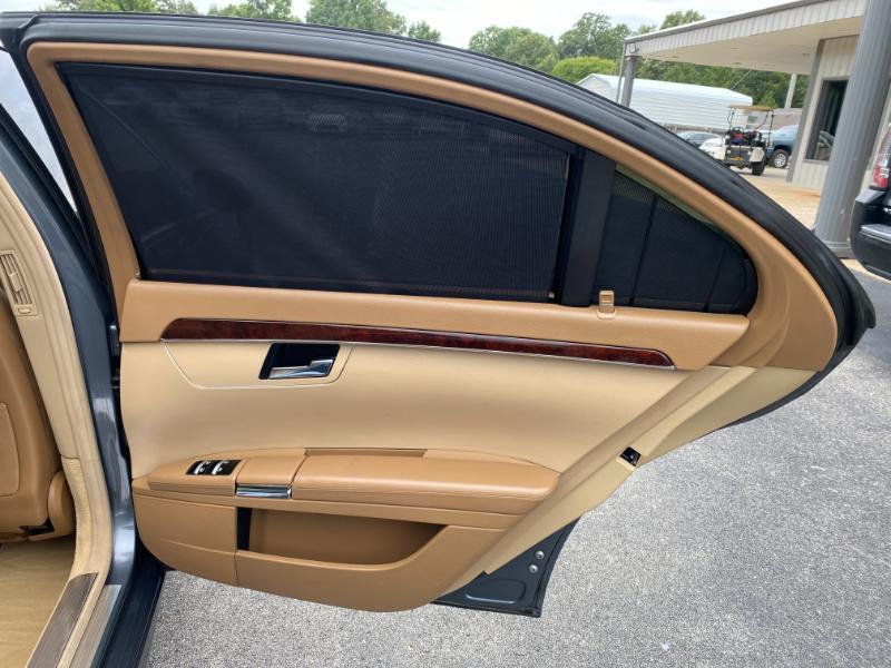 Mercedes-Benz S-Class S550 4MATIC 2009