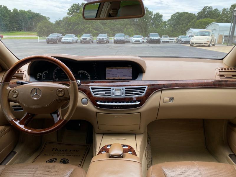 Mercedes-Benz S-Class S550 4MATIC 2009