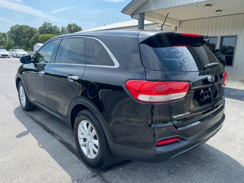 Kia Sorento LX 2WD 2016