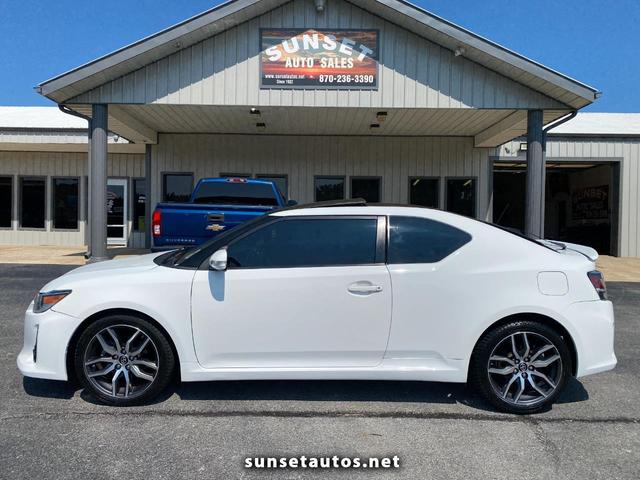 White 2014 Scion tC Coupe Front-Wheel Drive Automatic