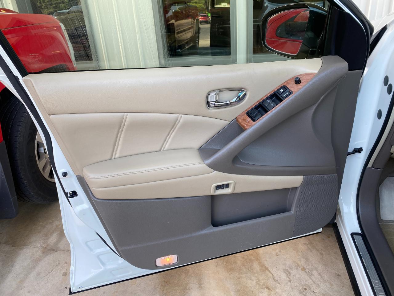 Nissan Murano Platinum AWD 2012