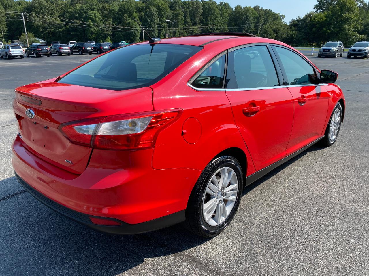 Ford Focus SEL Sedan 2012