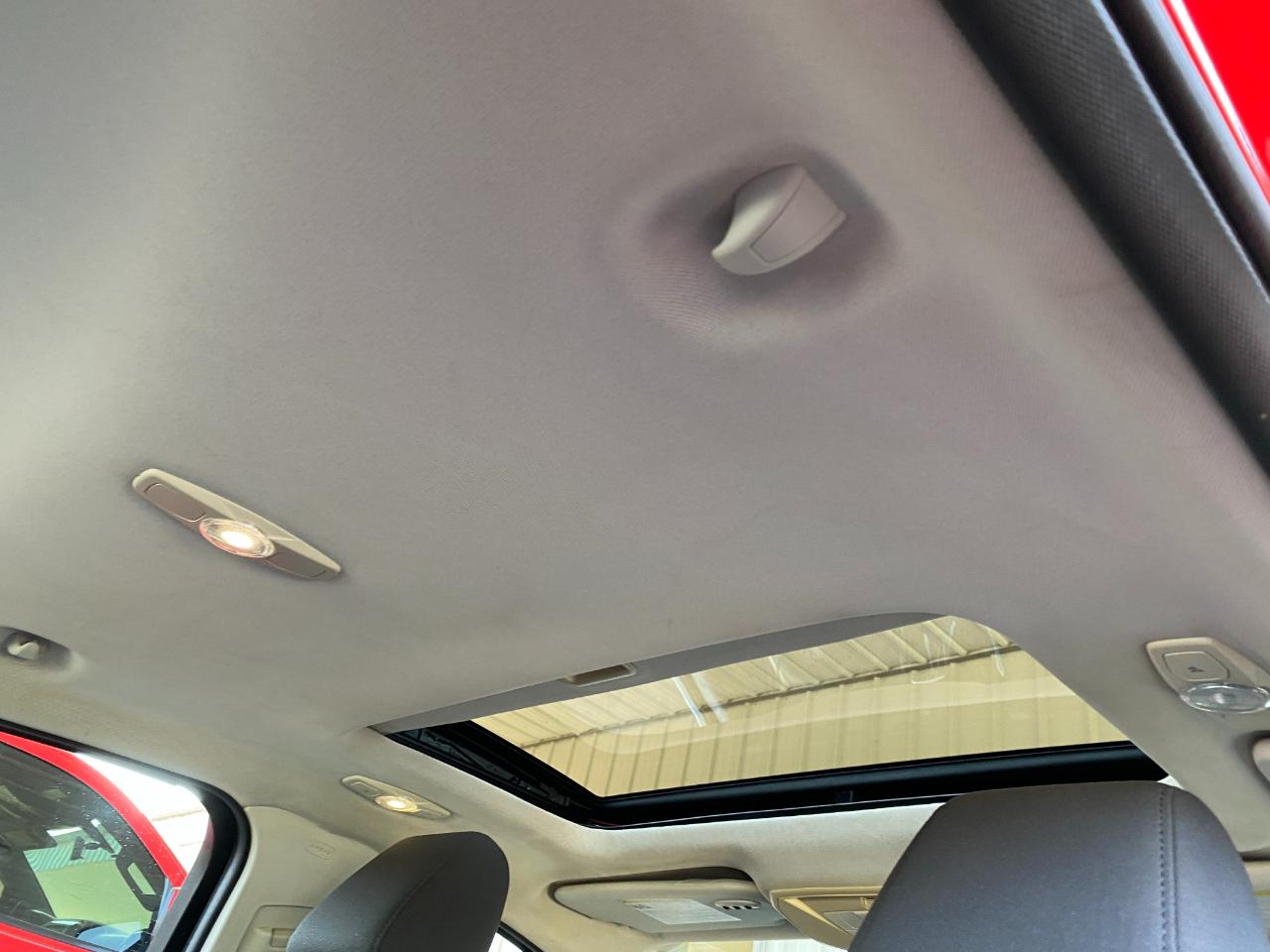 Ford Focus SEL Sedan 2012
