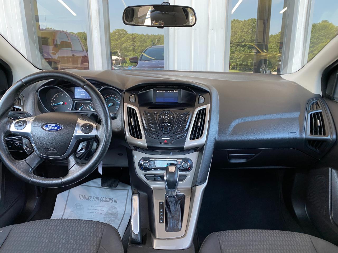 Ford Focus SEL Sedan 2012