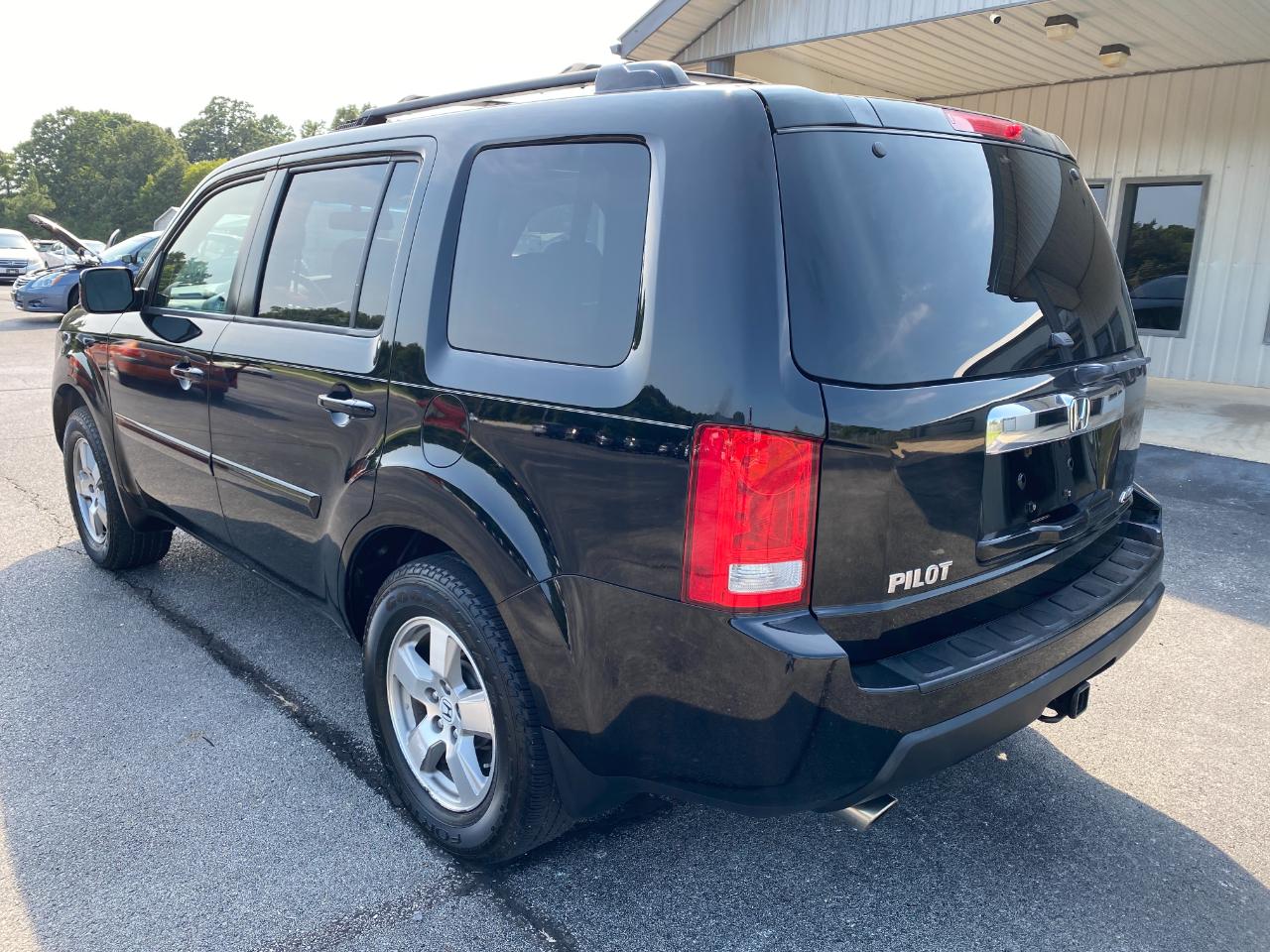 Honda Pilot EX-L 4WD 5-Spd AT with DVD 2011