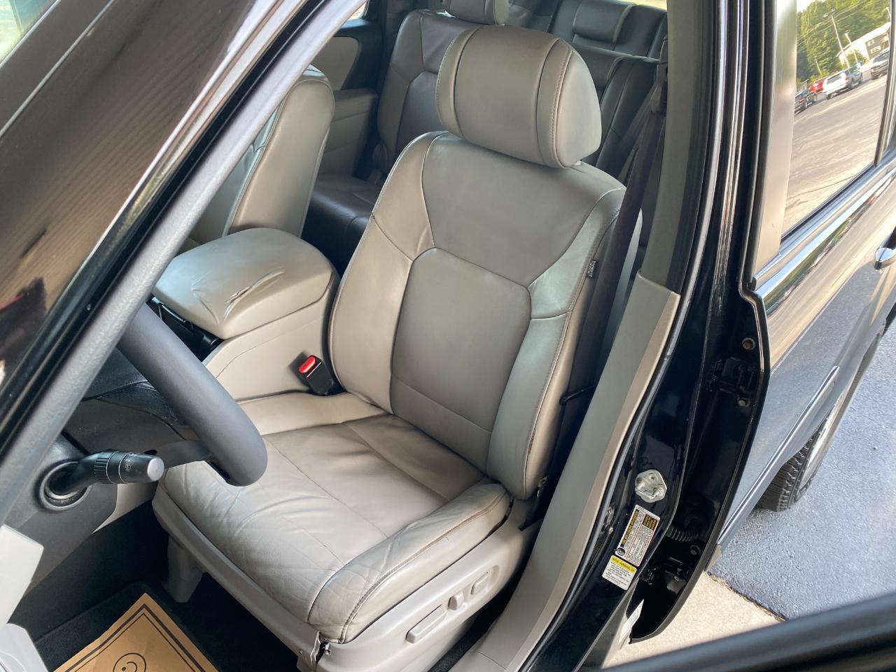 Honda Pilot EX-L 4WD 5-Spd AT with DVD 2011