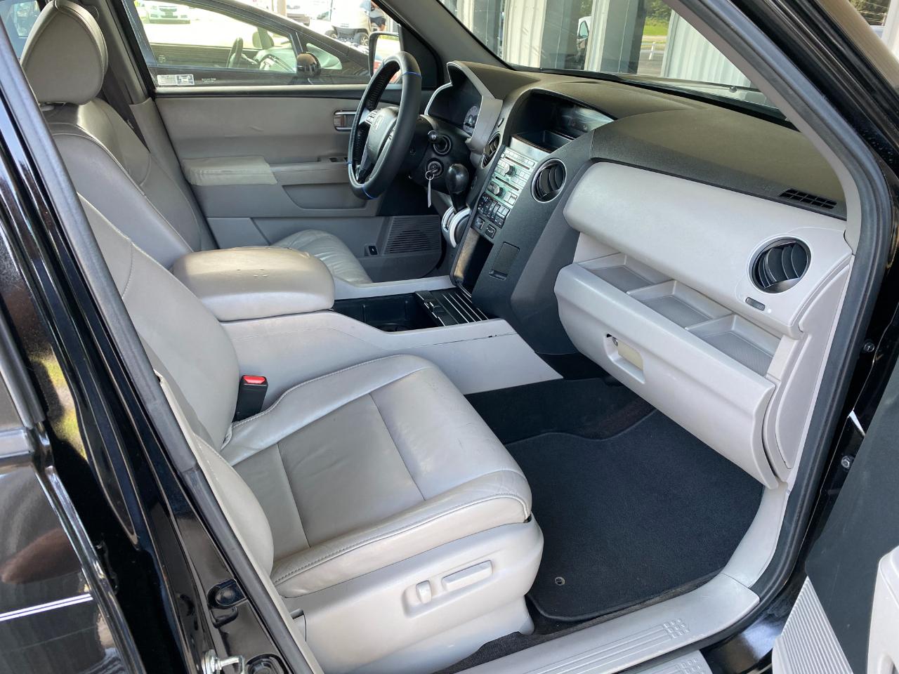 Honda Pilot EX-L 4WD 5-Spd AT with DVD 2011