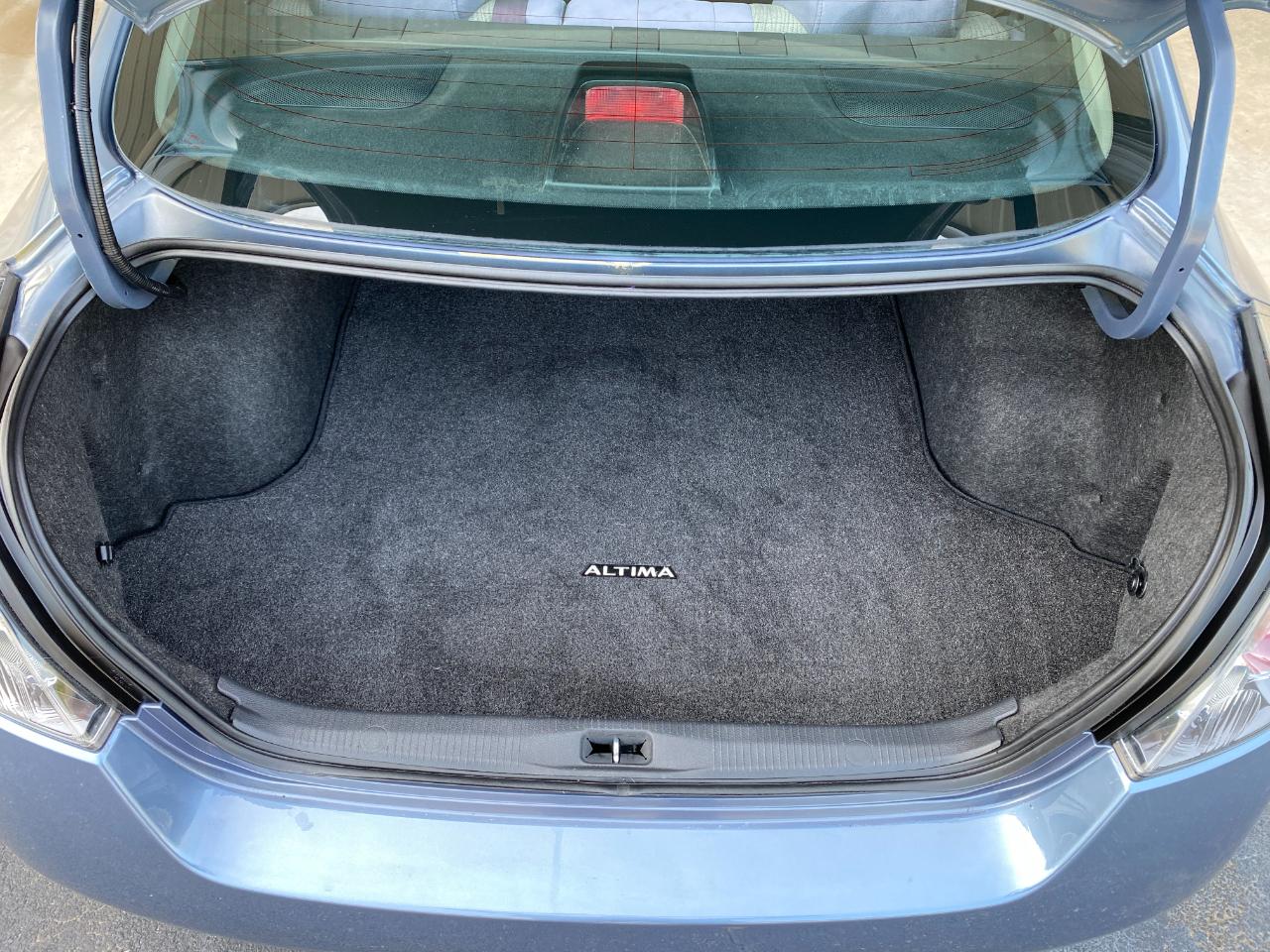 Nissan Altima 2.5 S 2010