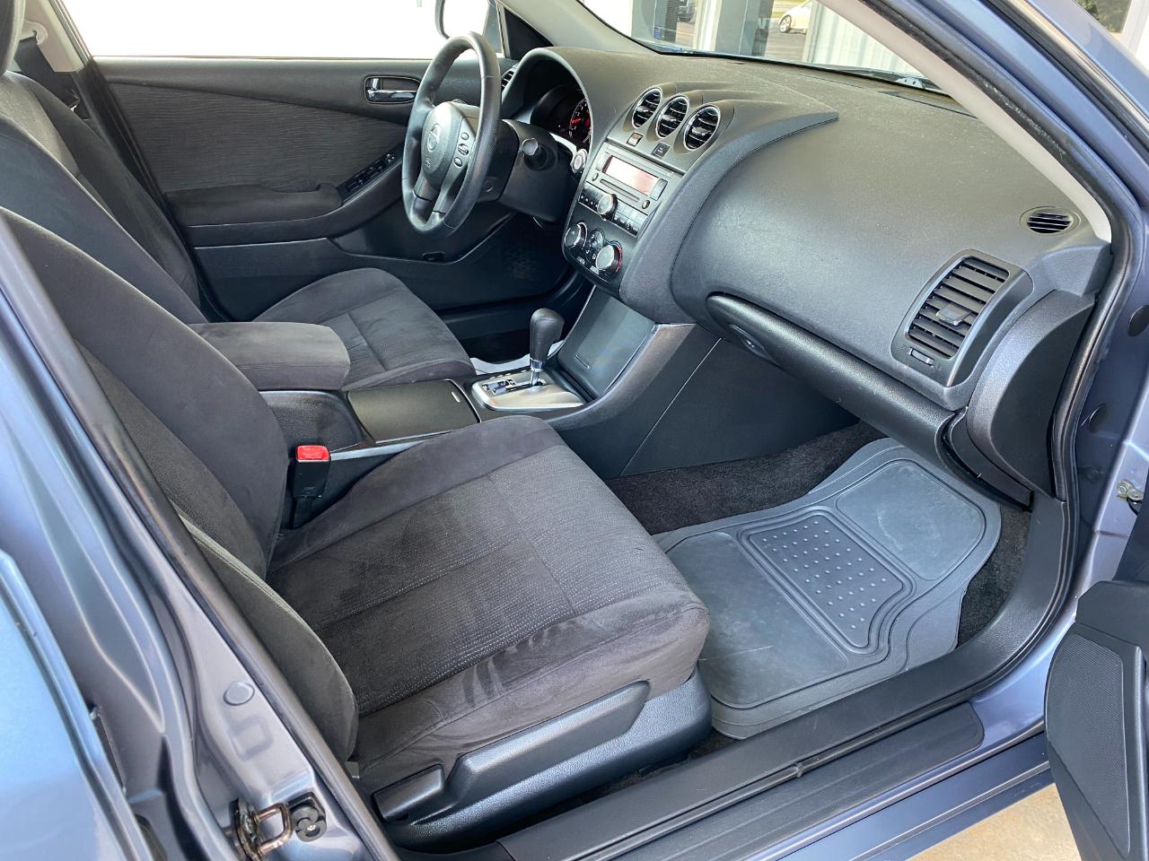 Nissan Altima 2.5 S 2010