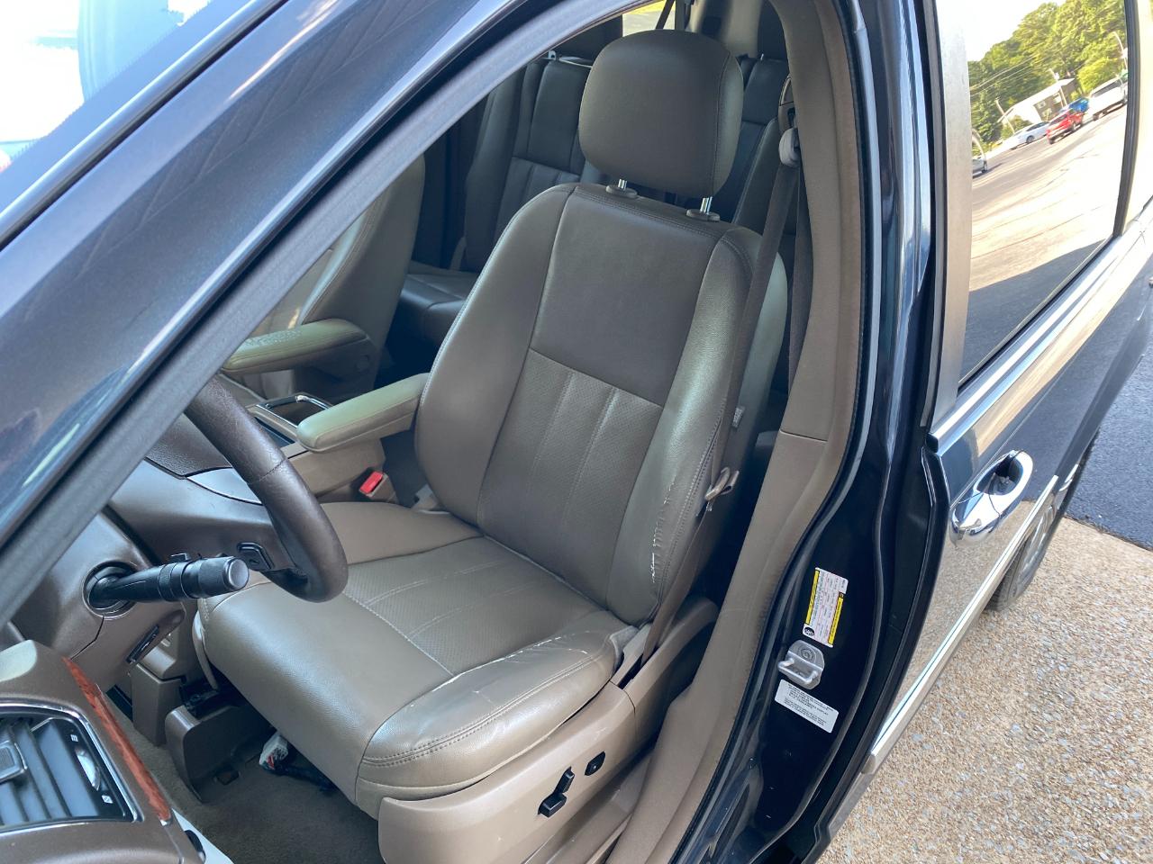 Chrysler Town & Country Touring-L 2014