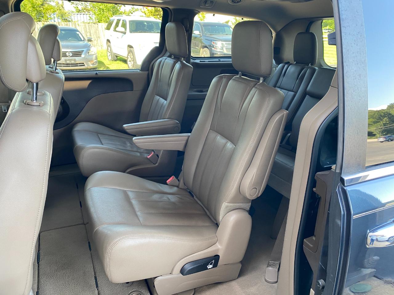 Chrysler Town & Country Touring-L 2014