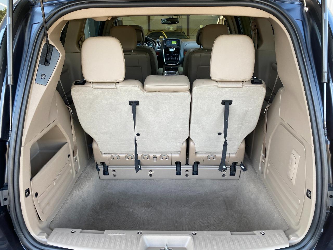 Chrysler Town & Country Touring-L 2014