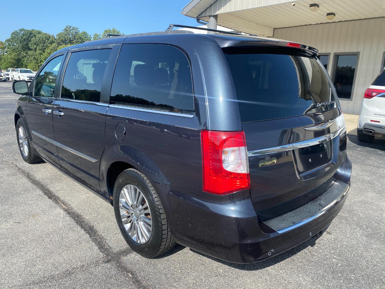 Chrysler Town & Country Touring-L 2014