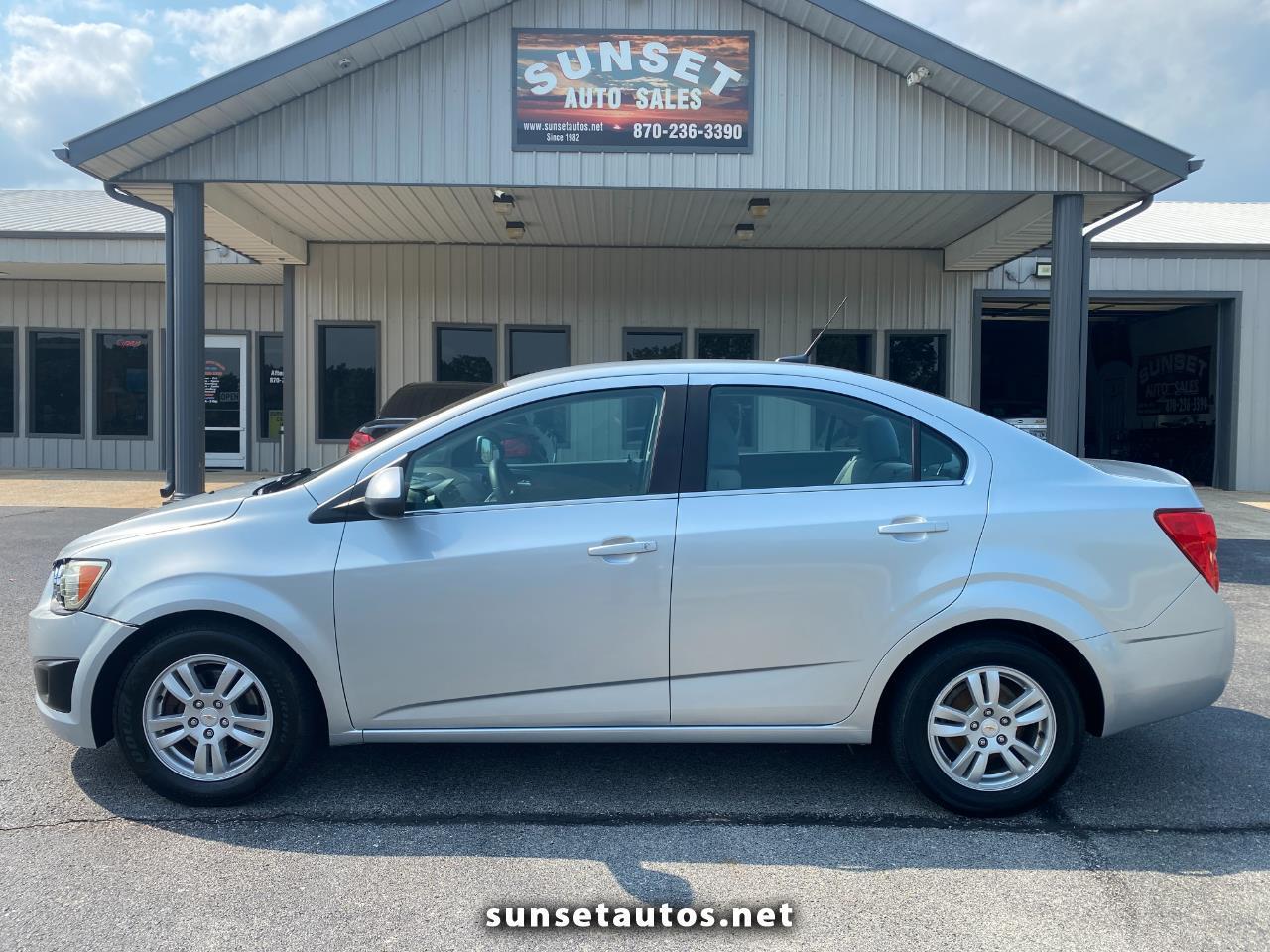 Chevrolet Sonic 2LT Sedan 2012