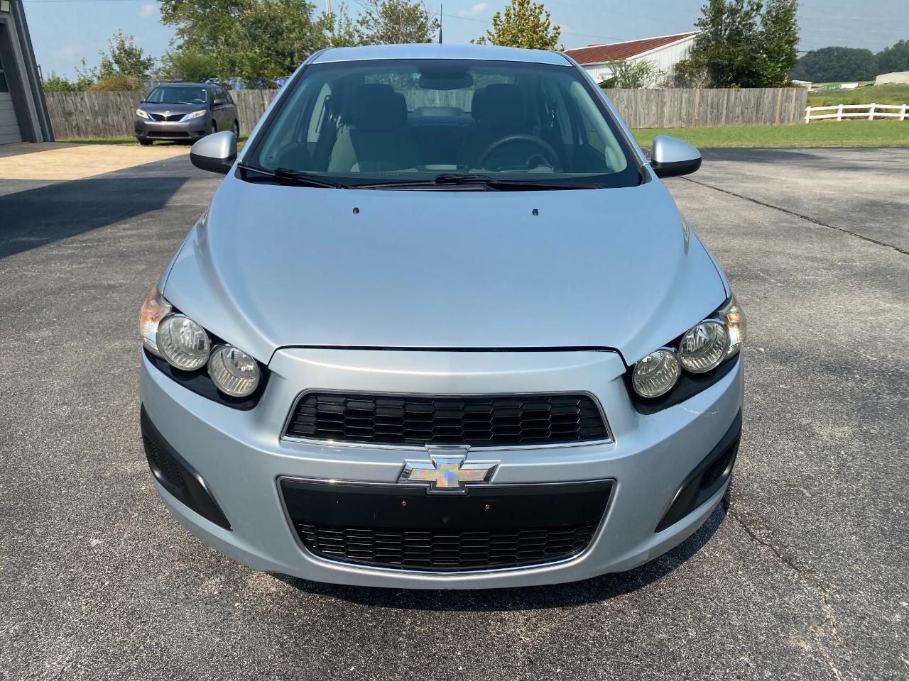 Chevrolet Sonic 2LT Sedan 2012